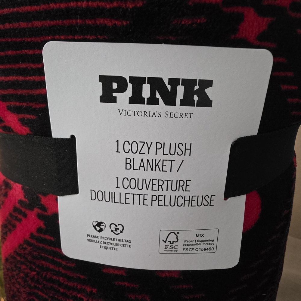 PINK Victoria's Secret Festive Red and Black Plaid Blanket - Picture 2 of 2